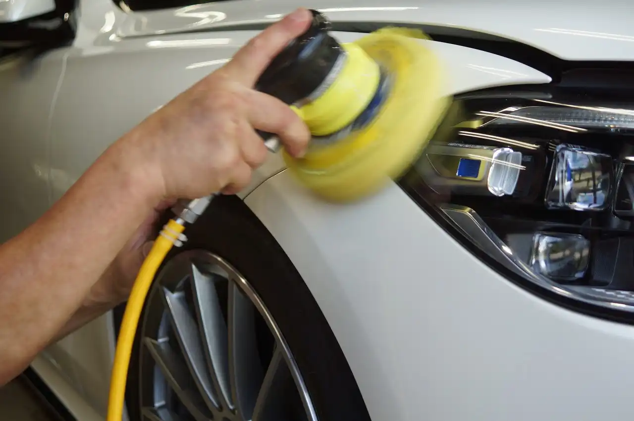 ベンツS550 メンテナンス作業を
