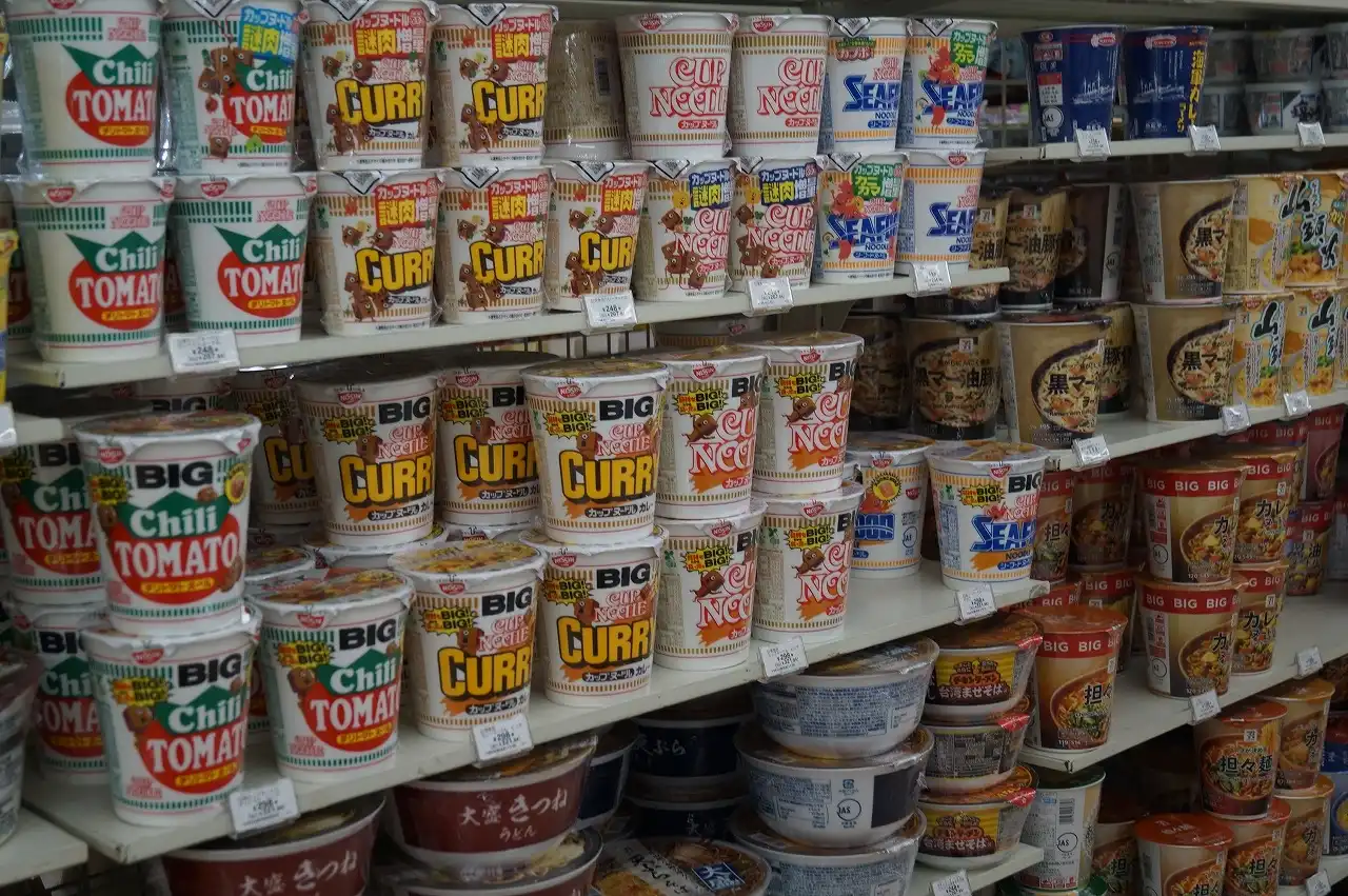 カップヌードルに惹かれましたが