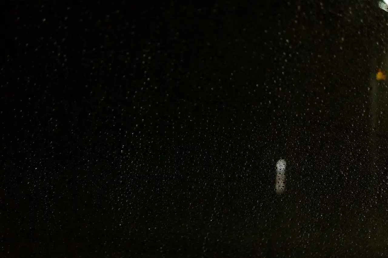 任務中も雨です